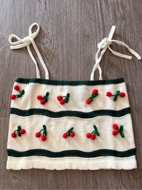 Cloud Ten Cream Knit Cherry Crop Top NWT